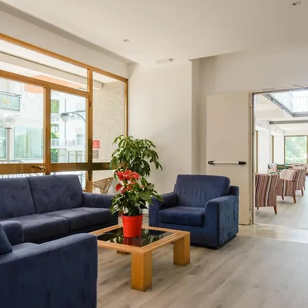 Отель Diplomat Marine 3*