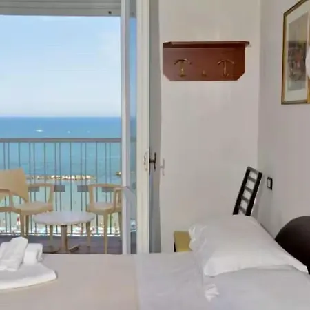 Diplomat Marine Каттолика