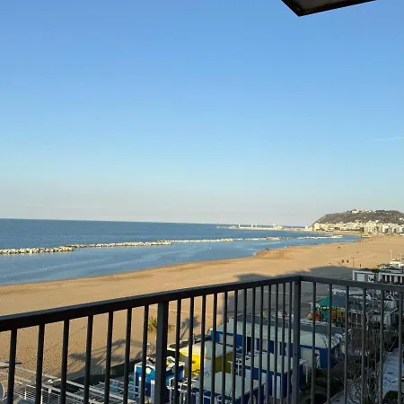 Diplomat Marine Отель