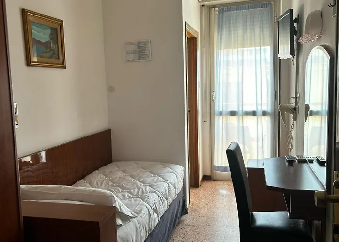 Diplomat Marine Hotel 3*