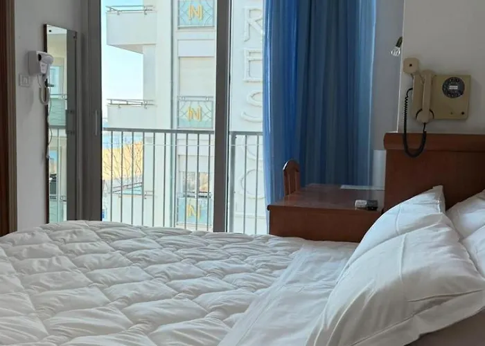 Hotel Diplomat Marine