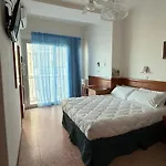 فندق Diplomat Marine 3*