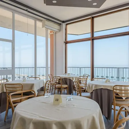 Diplomat Marine Hotel 3*
