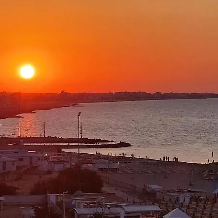 Diplomat Marine Hotel 3*