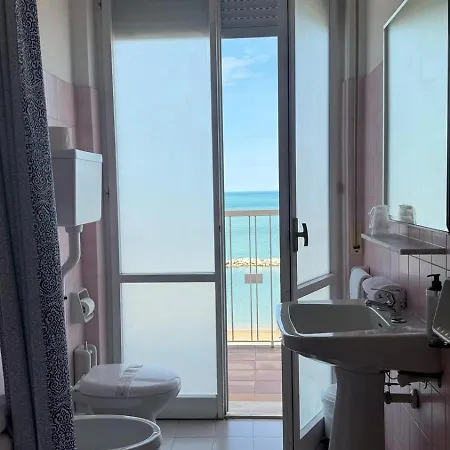 Diplomat Marine Seafront 3*