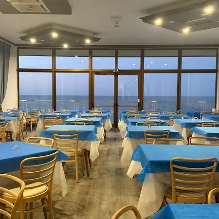 Diplomat Marine Seafront 3*