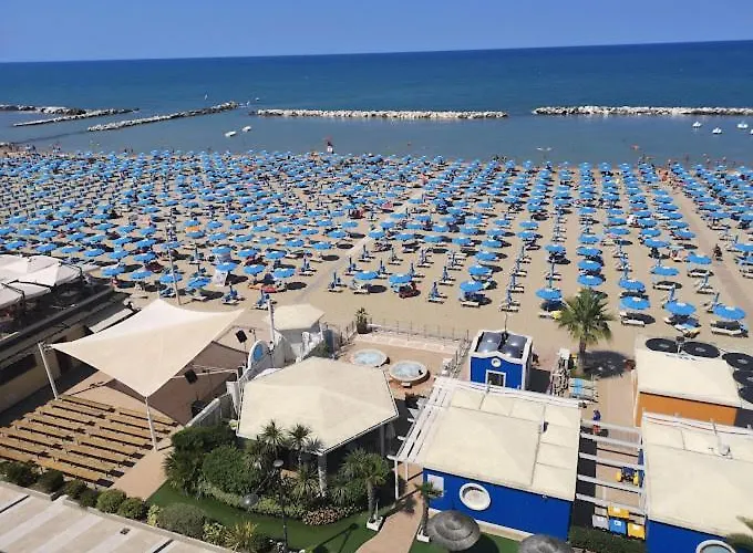 Hotel Diplomat Marine