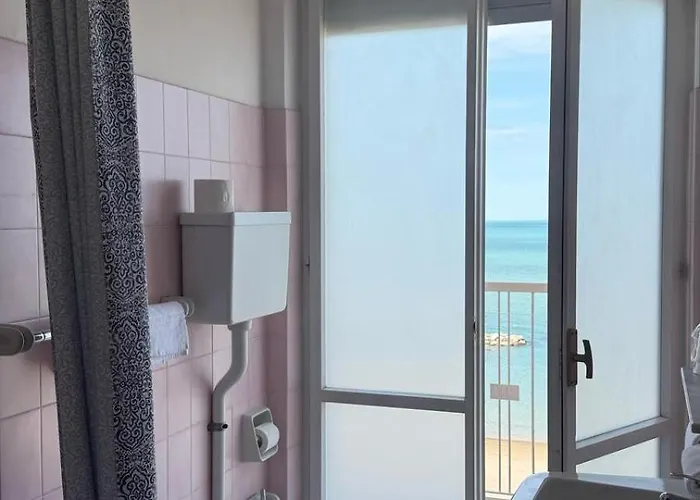 Hotel Diplomat Marine Cattolica